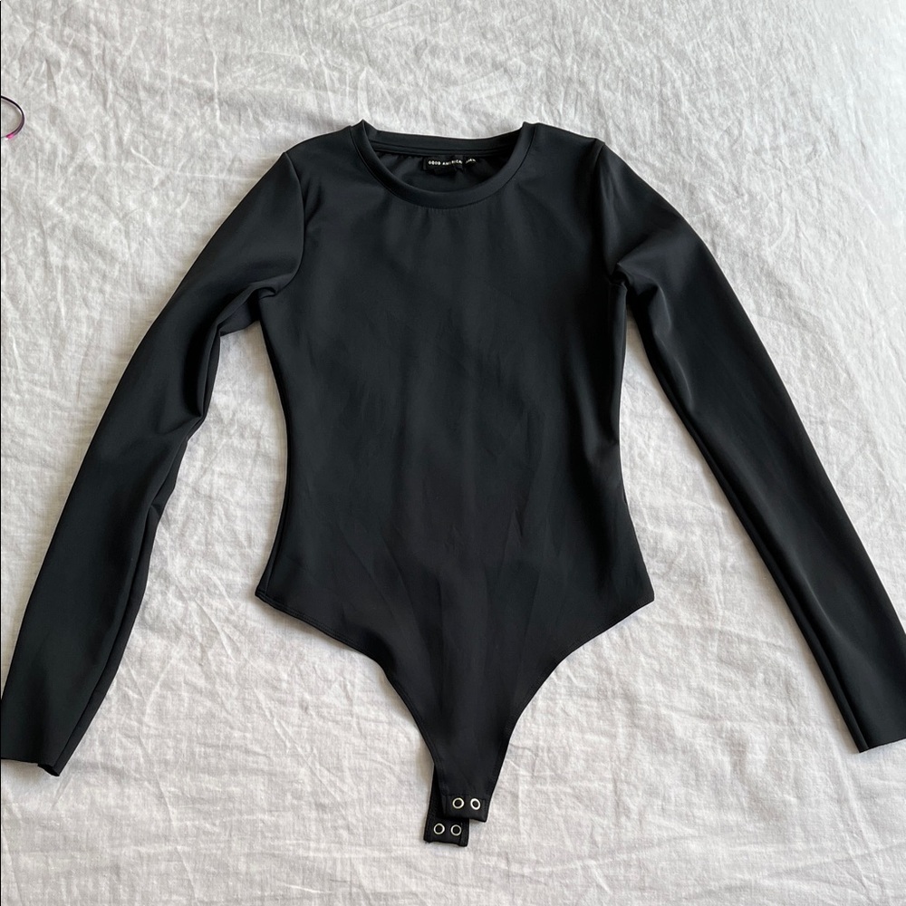 Good American Black crew neck bodysuit
